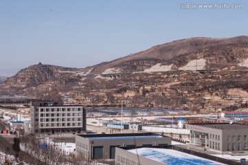 山间小镇 铁路桥 铁路隧道