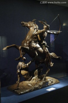 古代战争 骑马射箭 雕塑