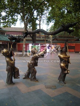 佛山城市铜雕塑舞草龙