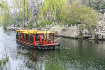 济南护城河旅游