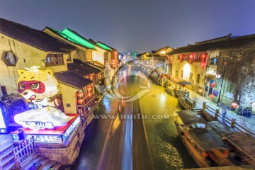 苏州古镇夜景