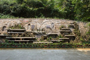 宗教雕像石壁