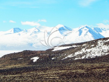 纳木那尼雪山