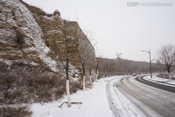 蔚县古城墙剖面 公路 马路