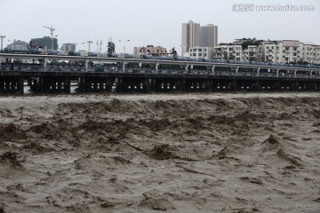 开闸放水