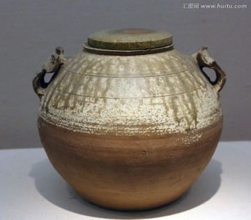 汉代青瓷罐