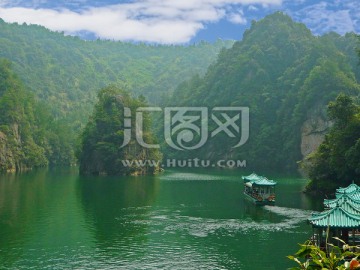 宝峰湖