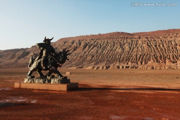 新疆火焰山 牛魔王雕塑