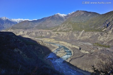 雅鲁藏布江风光