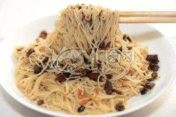 松茸牛肉醬拌面 香菇肉醬拌面條