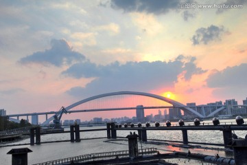 卢浦大桥夕阳