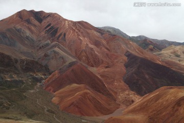 红土地貌 西藏阿里