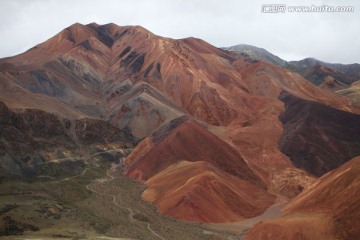 赤土地貌 西藏阿里