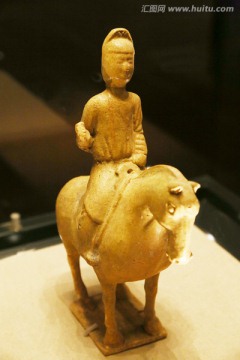 隋代黄釉骑马俑