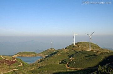 东白山山顶天池风车全景大图