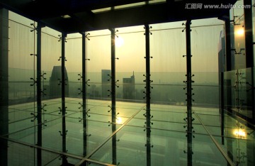 城市空中玻璃悬浮观景台