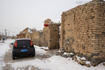 雪中镇边堡村农家院 乡村 村庄