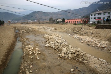 河道清理 水利建设