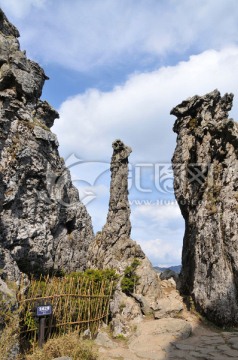 湖北宜昌板壁岩