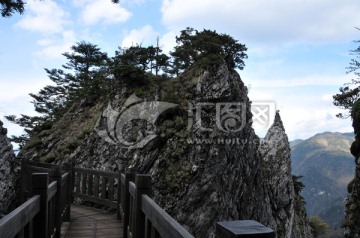 湖北宜昌板壁岩