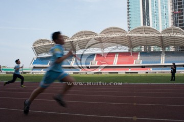 奋力奔跑 竞技比赛