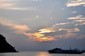 热浪岛日出