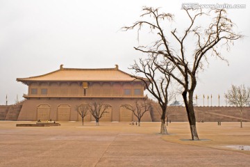 西安大明宫广场丹凤门