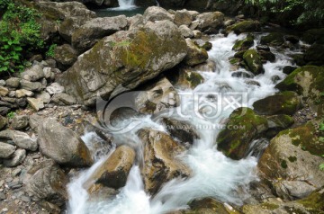 湖北神农架天生桥风景区