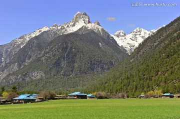 西藏波密雪山