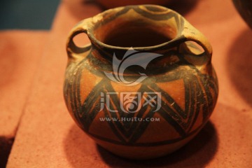 火烧沟文化彩陶