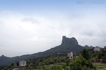 浦江仙华山少女峰登高村全景