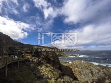 澳洲袋鼠岛海岸岩石和栈桥景观