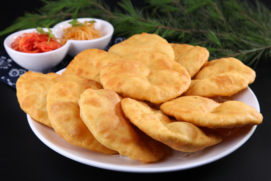 农家油饼 油饼卷菜 小油饼