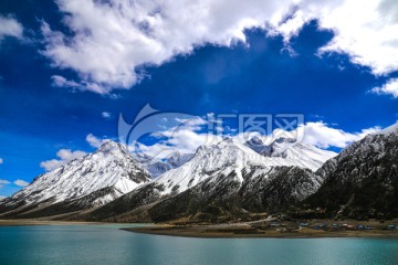 青藏雪山