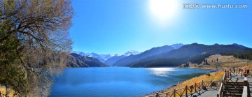新疆博格达天池湖畔阳光水岸