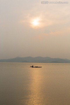 东山日落