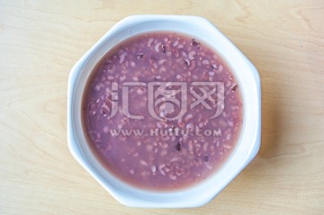 一碗紫米粥