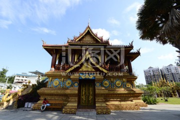 寺庙侧门