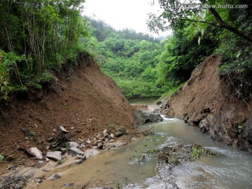 水库破堤