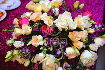 婚礼签到处的花卉 鲜花