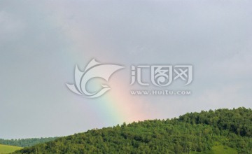 山上的彩虹