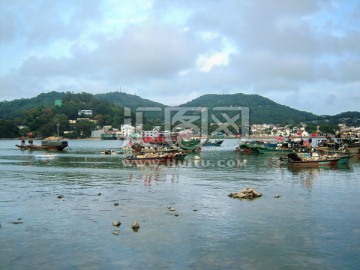 夹马口水道与澳门路环岛景色