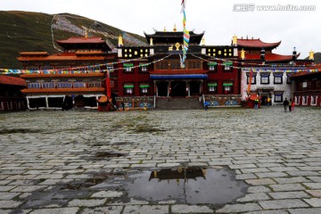 藏式寺庙古建筑