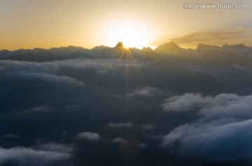 高山日出