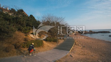 青岛沙滩海滨风光