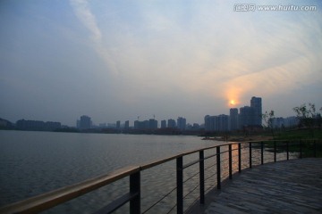 长沙西湖公园夕阳