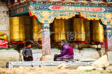 稻城亚丁藏族文化