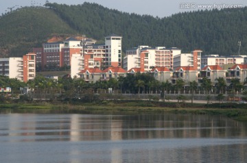 学院校区