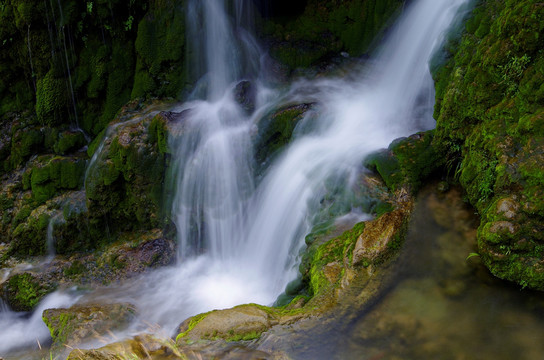 山泉水
