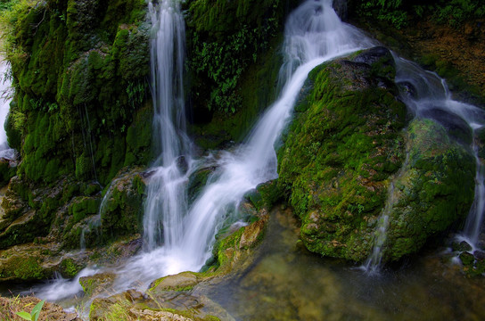 山泉水